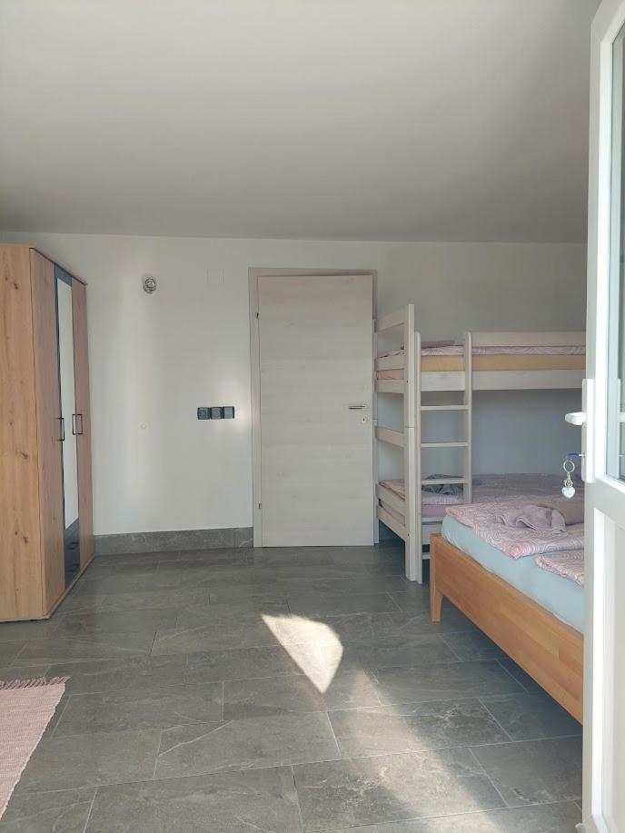 Apartma Zirovnik Церклє-на-Горенськем Екстер'єр фото